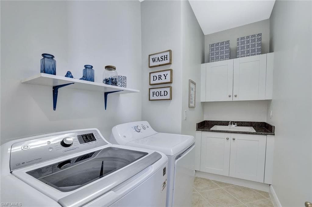 8988 Cherry Oaks Trl, Naples, FL 34114-22
