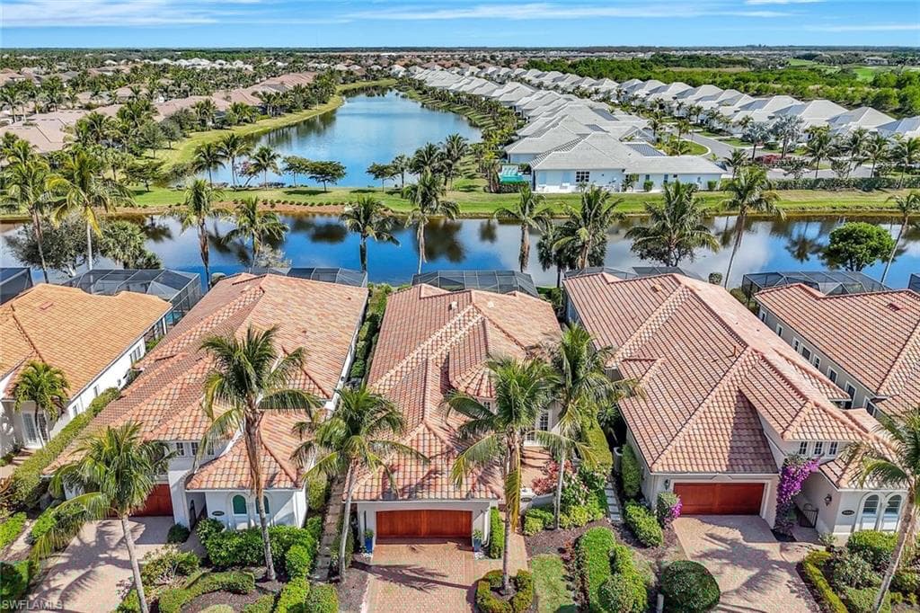 8988 Cherry Oaks Trl, Naples, FL 34114-4