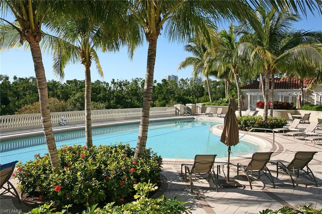 7575 Pelican Bay Blvd 902, Naples, FL 34108-22