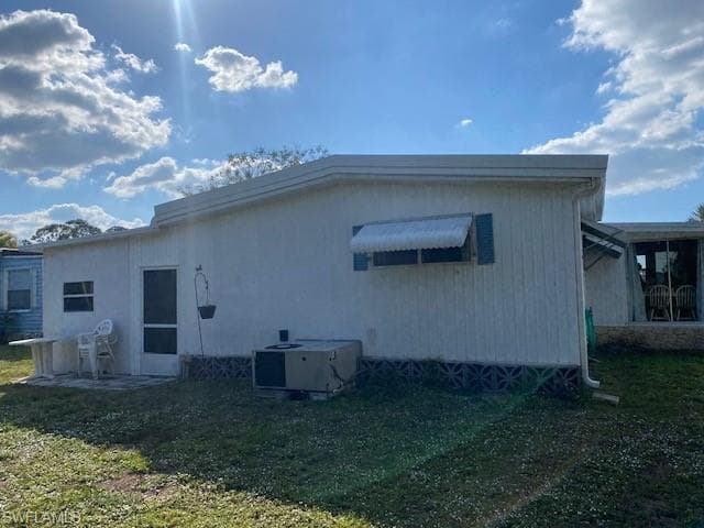 2738 Indianwood Dr, North Fort Myers, FL 33917-11