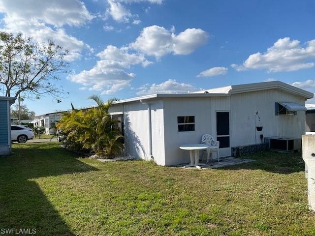 2738 Indianwood Dr, North Fort Myers, FL 33917-12