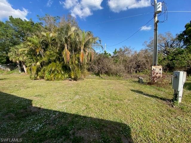 2738 Indianwood Dr, North Fort Myers, FL 33917-15