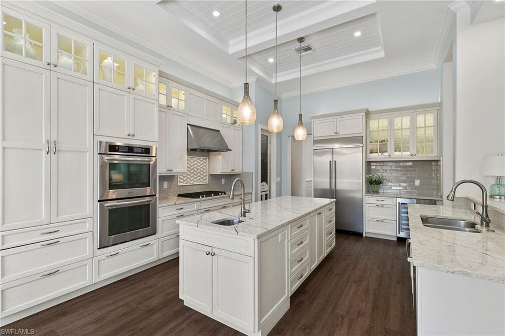 3747 Fountainhead Ln, Naples, FL 34103-10
