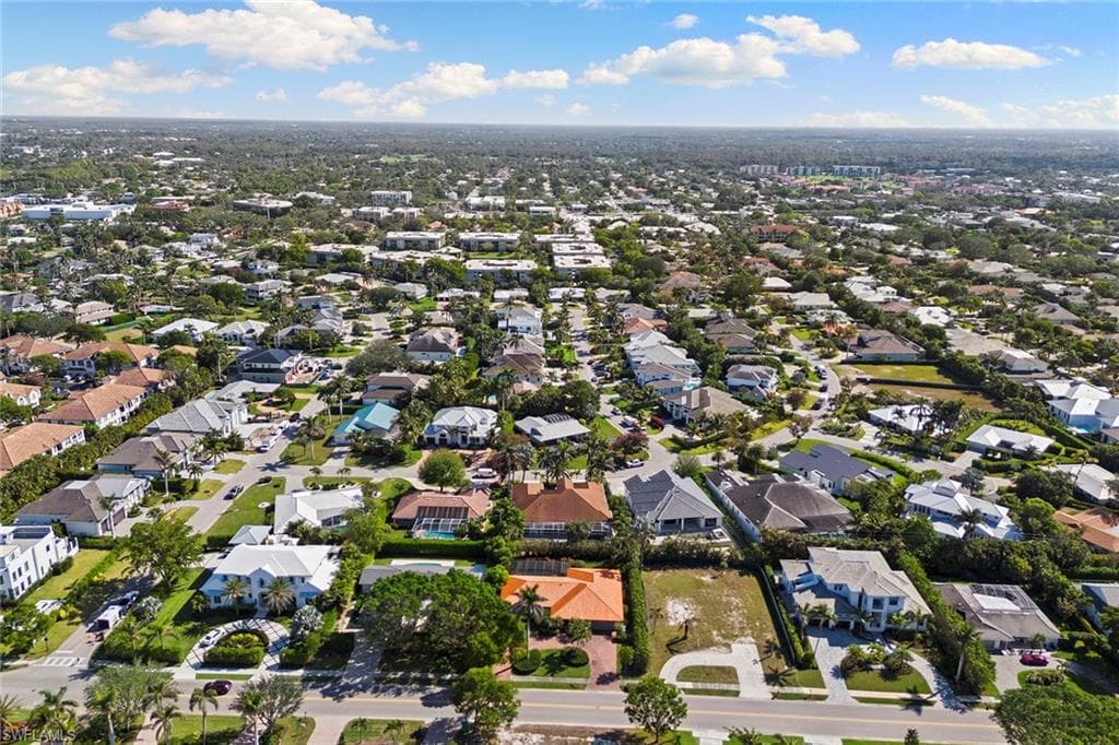 3747 Fountainhead Ln, Naples, FL 34103-34