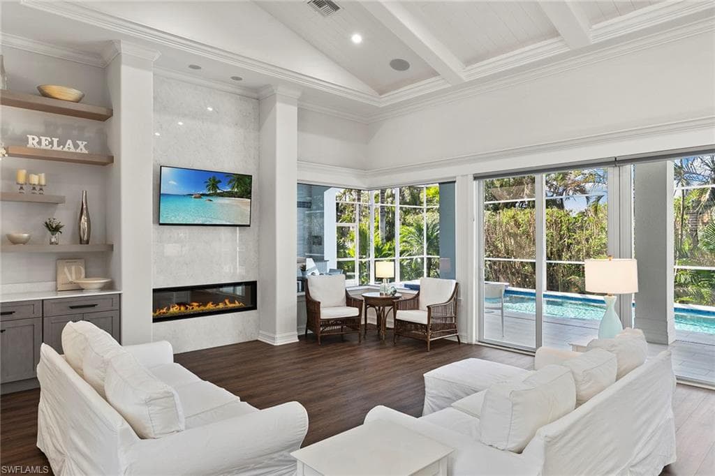 3747 Fountainhead Ln, Naples, FL 34103-5