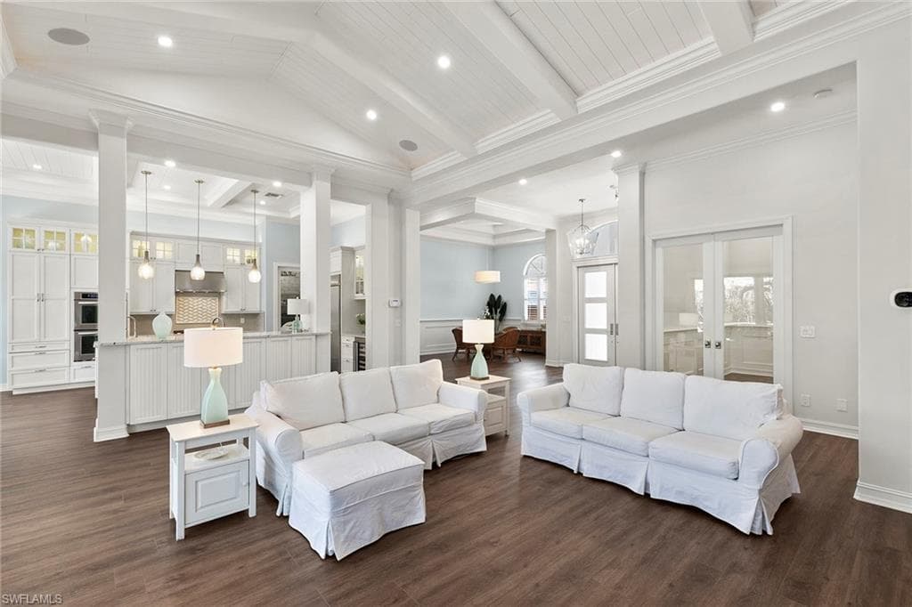 3747 Fountainhead Ln, Naples, FL 34103-7