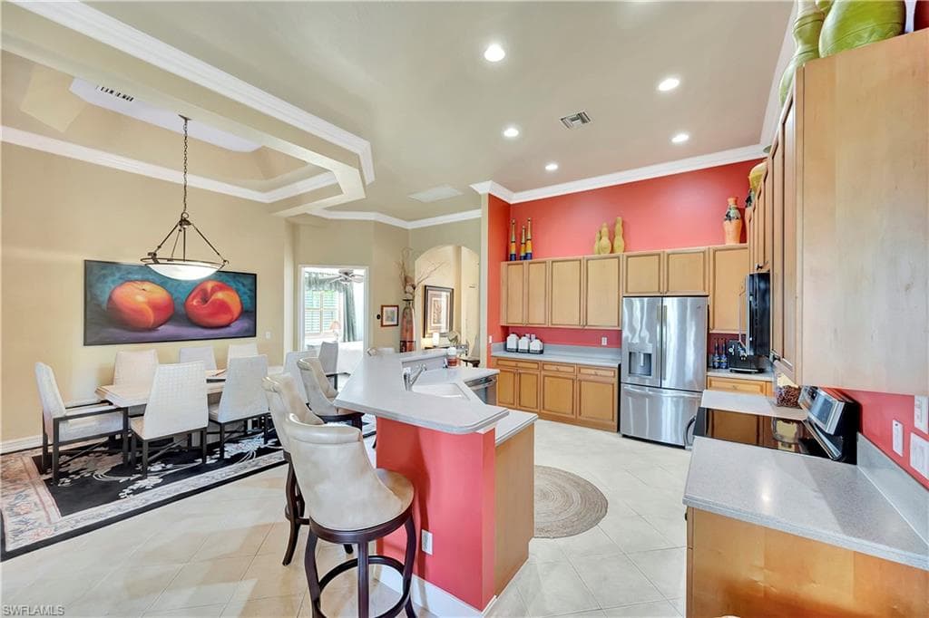 14472 Sterling Oaks Dr, Naples, FL 34110-9