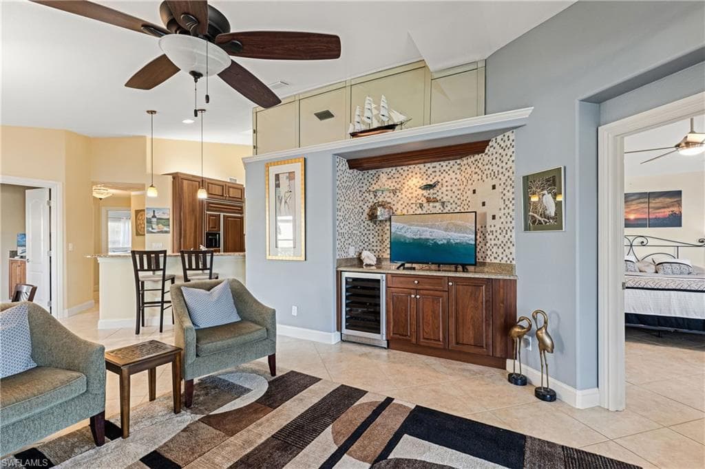 15064 Sterling Oaks Dr, Naples, FL 34110-16