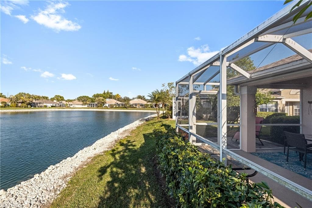 15064 Sterling Oaks Dr, Naples, FL 34110-31