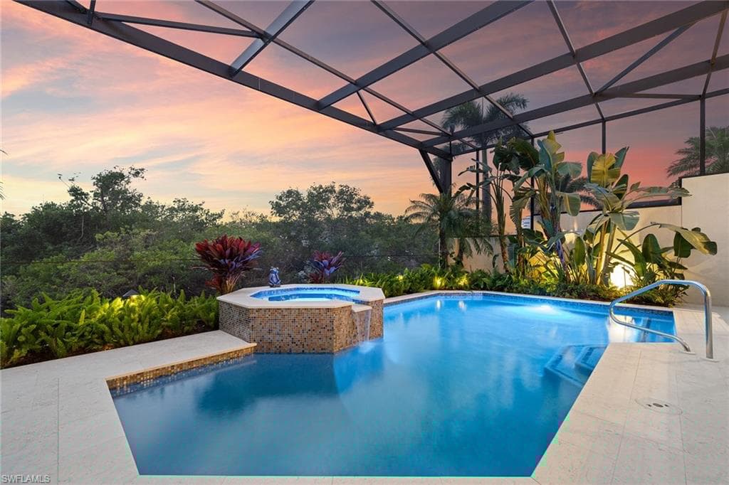 7849 Via Vecchia, Naples, FL 34108-37