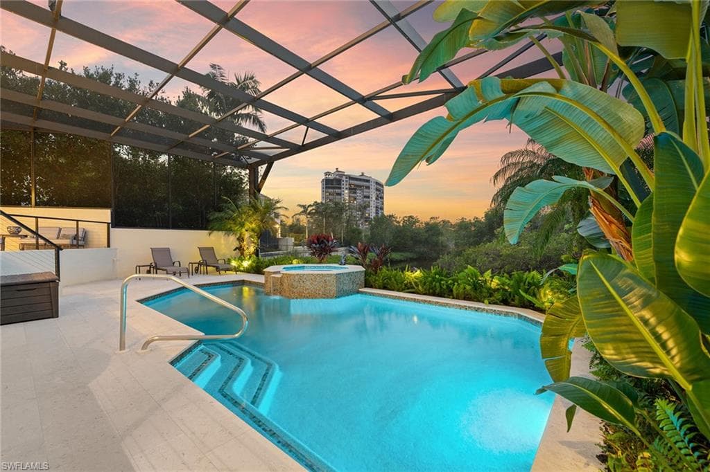 7849 Via Vecchia, Naples, FL 34108-38