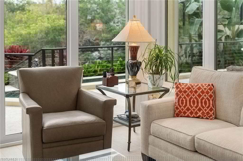7849 Via Vecchia, Naples, FL 34108-46