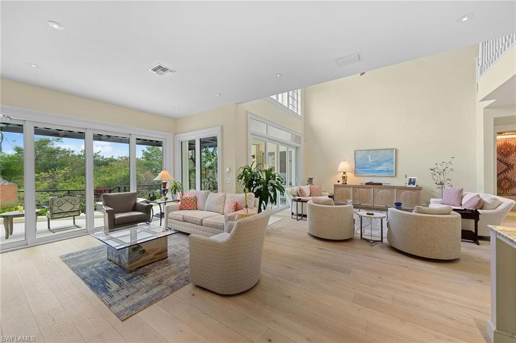 7849 Via Vecchia, Naples, FL 34108-48