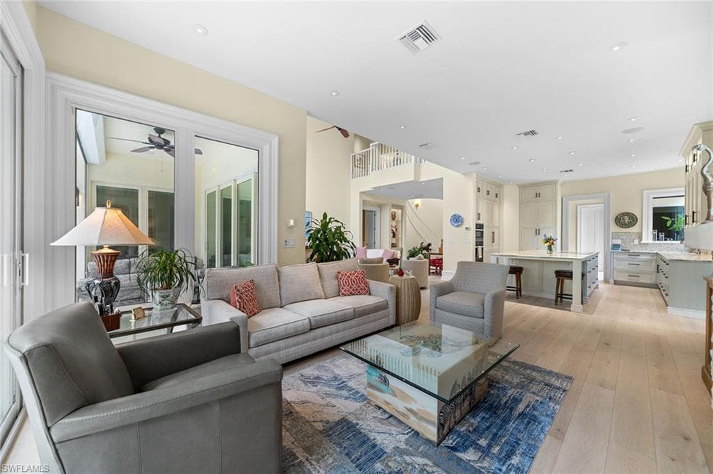 7849 Via Vecchia, Naples, FL 34108-51
