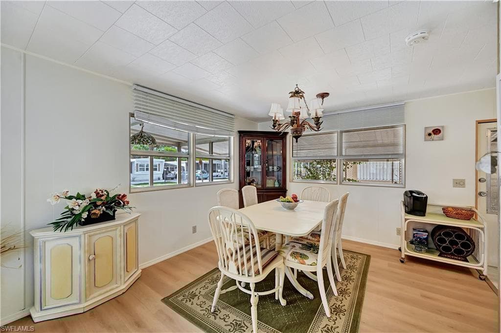 114 Enchanting Blvd, Naples, FL 34112-7