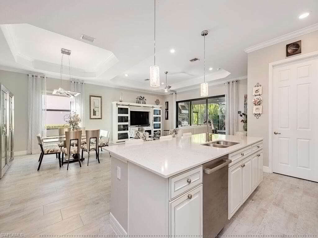 1819 Mustique St, Naples, FL 34120-13