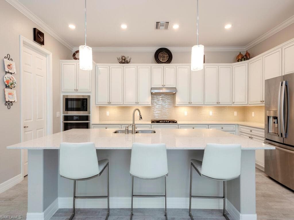 1819 Mustique St, Naples, FL 34120-14