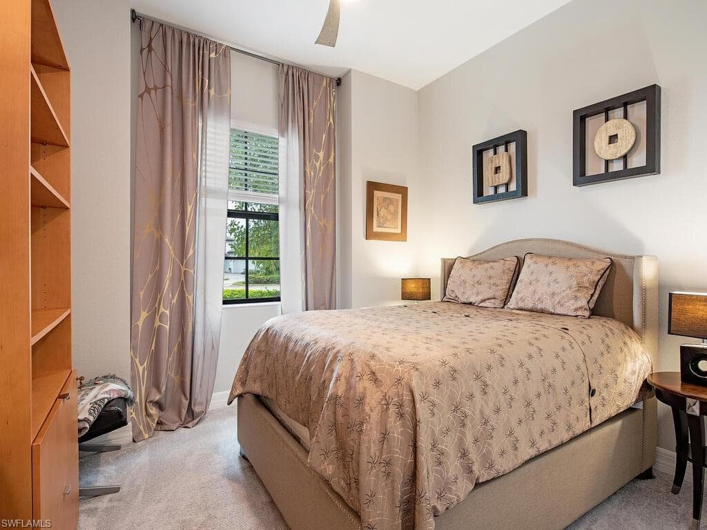 1819 Mustique St, Naples, FL 34120-19