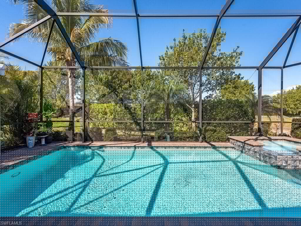 1819 Mustique St, Naples, FL 34120-3