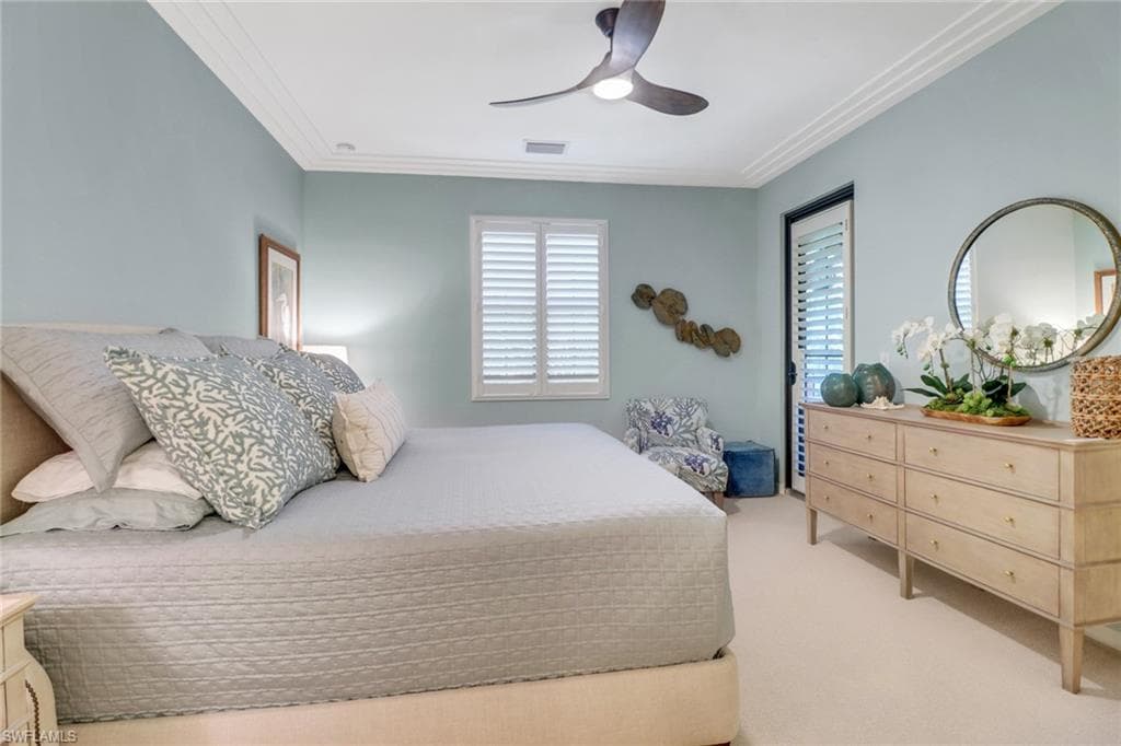 9070 Albion Ln N 5805, Naples, FL 34113-18
