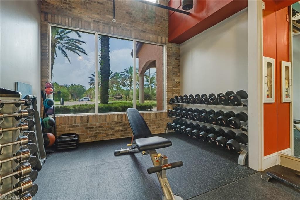 9070 Albion Ln N 5805, Naples, FL 34113-43