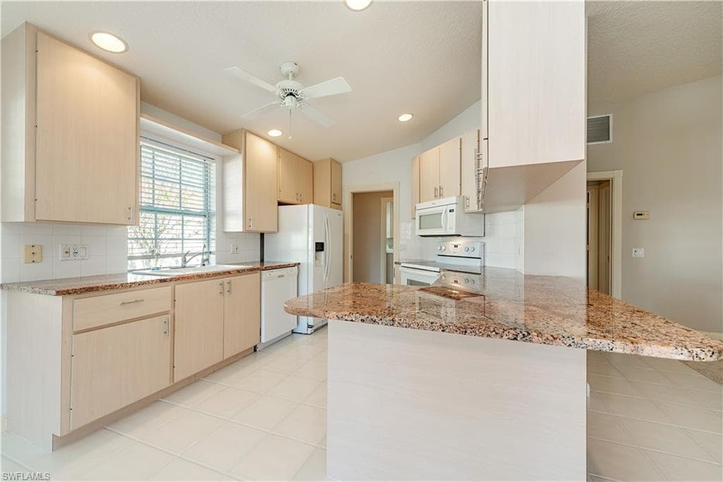 3556 El Verdado Ct, Naples, FL 34109-2