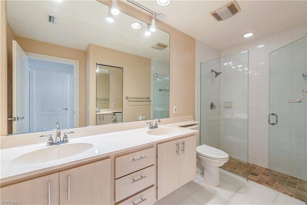 3556 El Verdado Ct, Naples, FL 34109-6