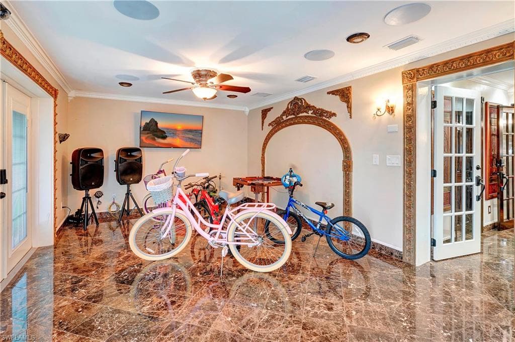 1013 44th St, Cape Coral, FL 33904-37