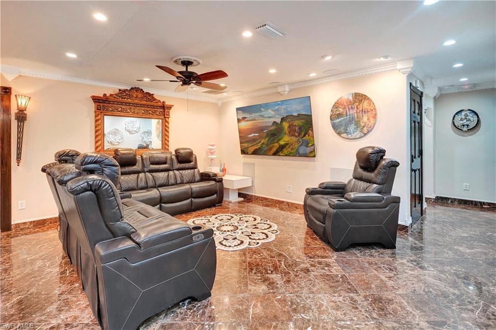 1013 44th St, Cape Coral, FL 33904-6