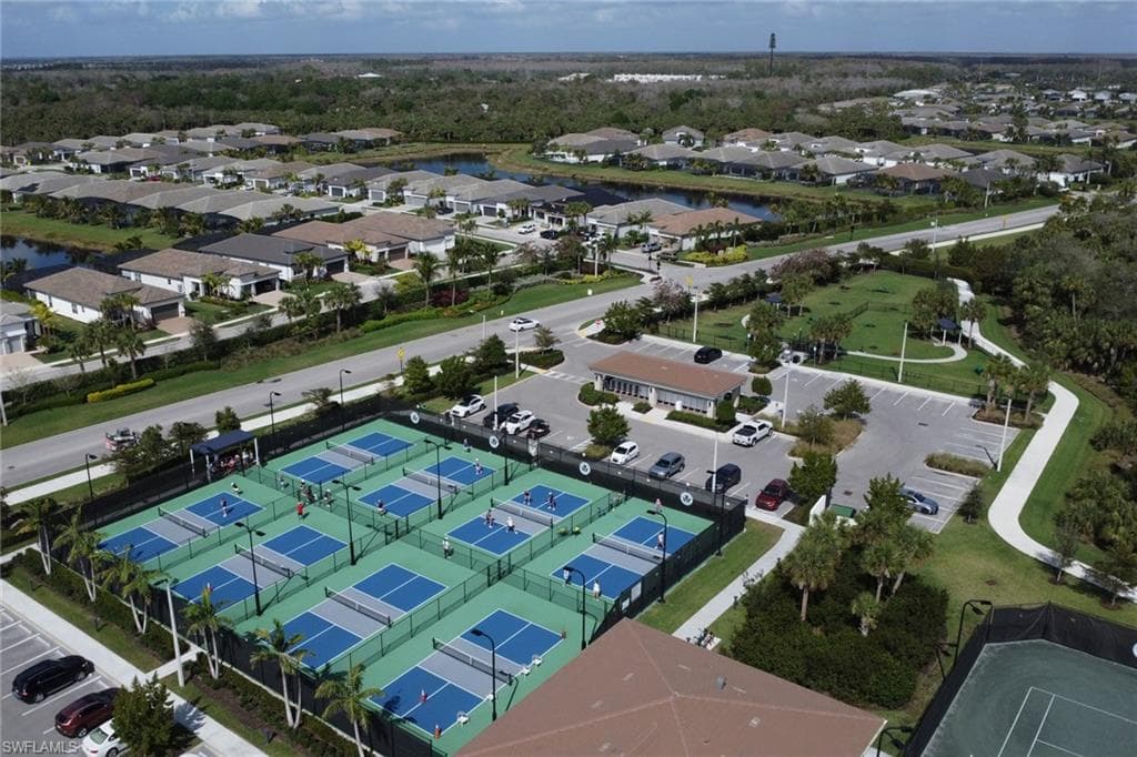 11528 Jacaranda Dr, Naples, FL 34120-27