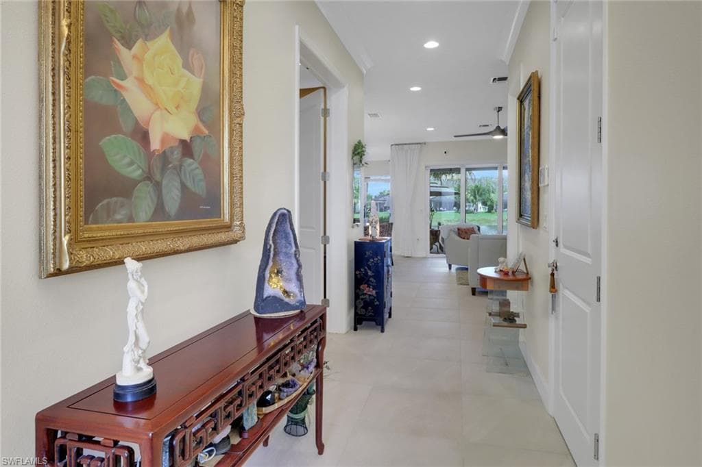 11528 Jacaranda Dr, Naples, FL 34120-4