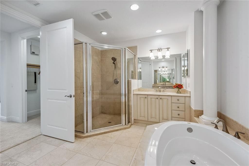 2710 Callista Ct 102, Naples, FL 34114-15