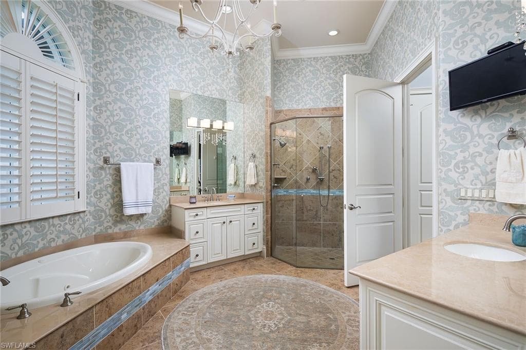 614 Bow Line Dr, Naples, FL 34103-21