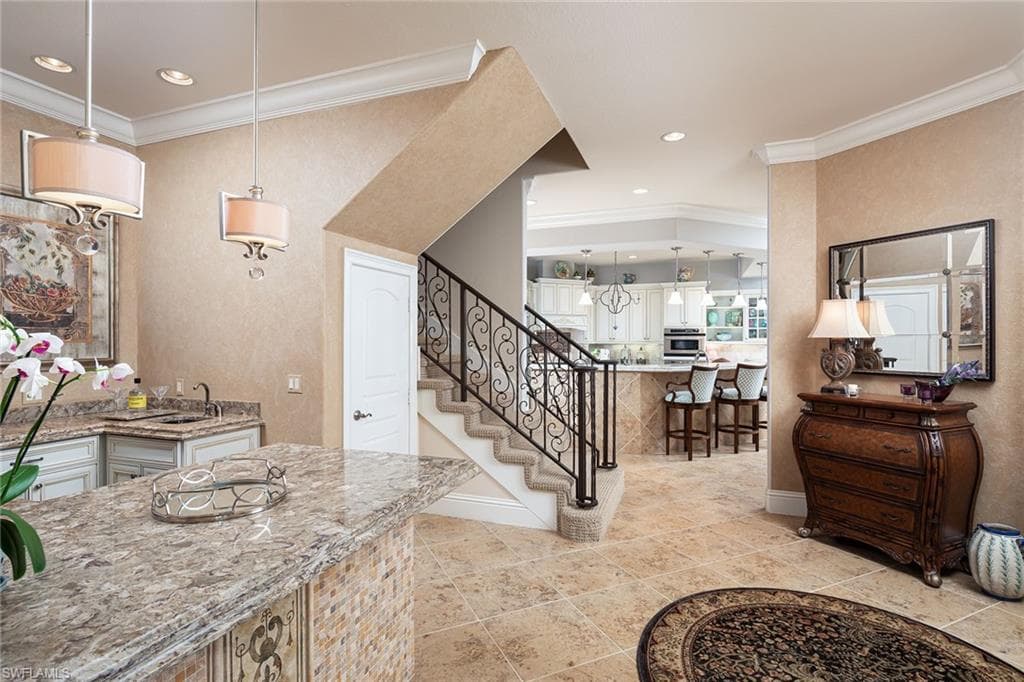 614 Bow Line Dr, Naples, FL 34103-23