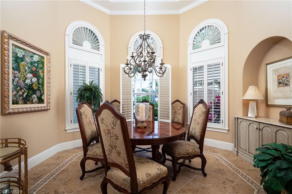 614 Bow Line Dr, Naples, FL 34103-25
