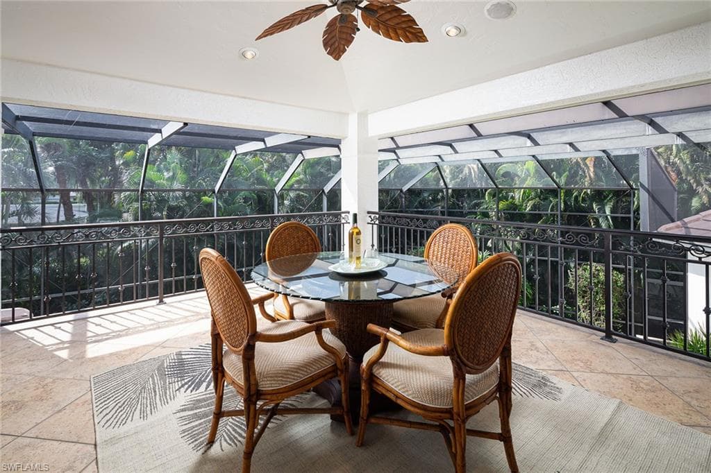 614 Bow Line Dr, Naples, FL 34103-31