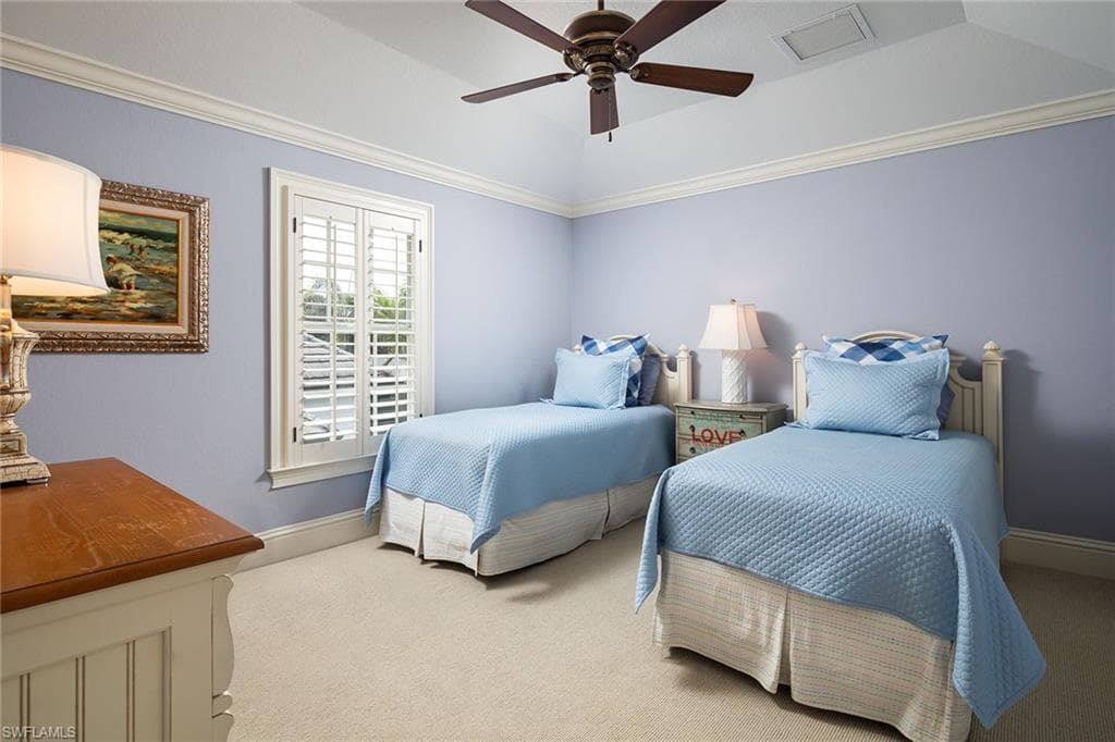 614 Bow Line Dr, Naples, FL 34103-34