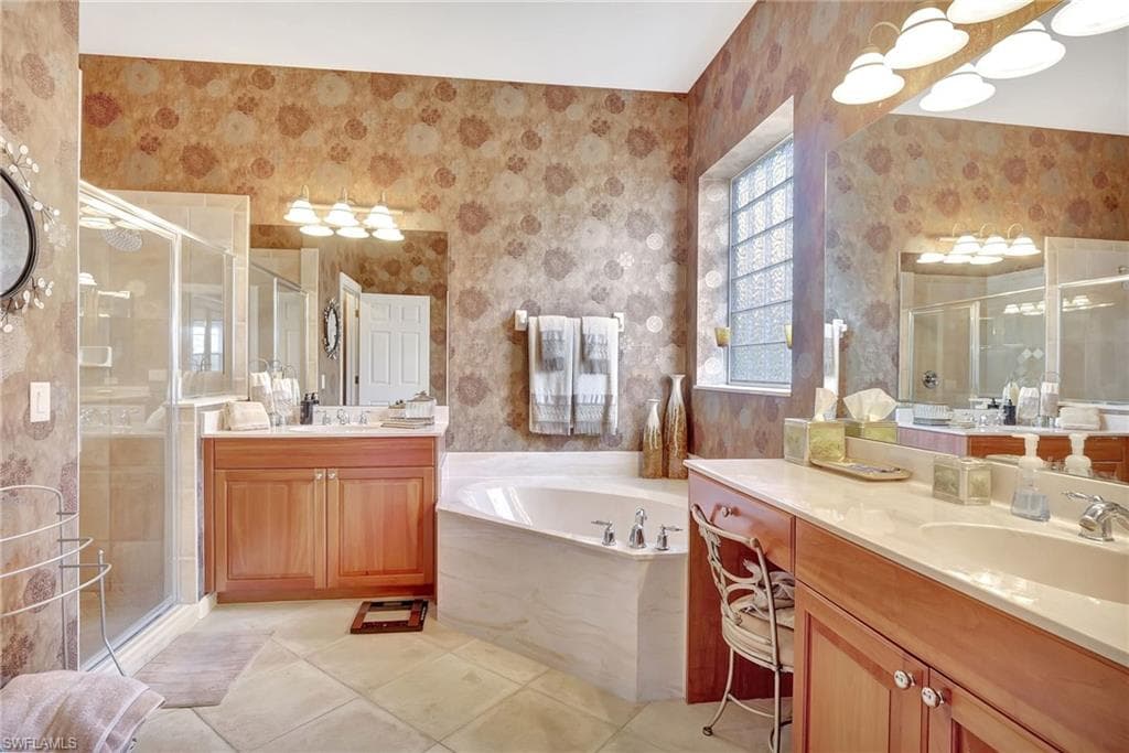 14168 Giustino Way, Bonita Springs, FL 34135-16