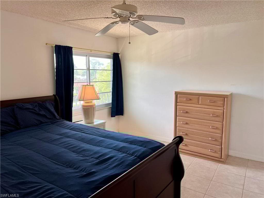 1086 Forest Lakes Dr 9305, Naples, FL 34105-10