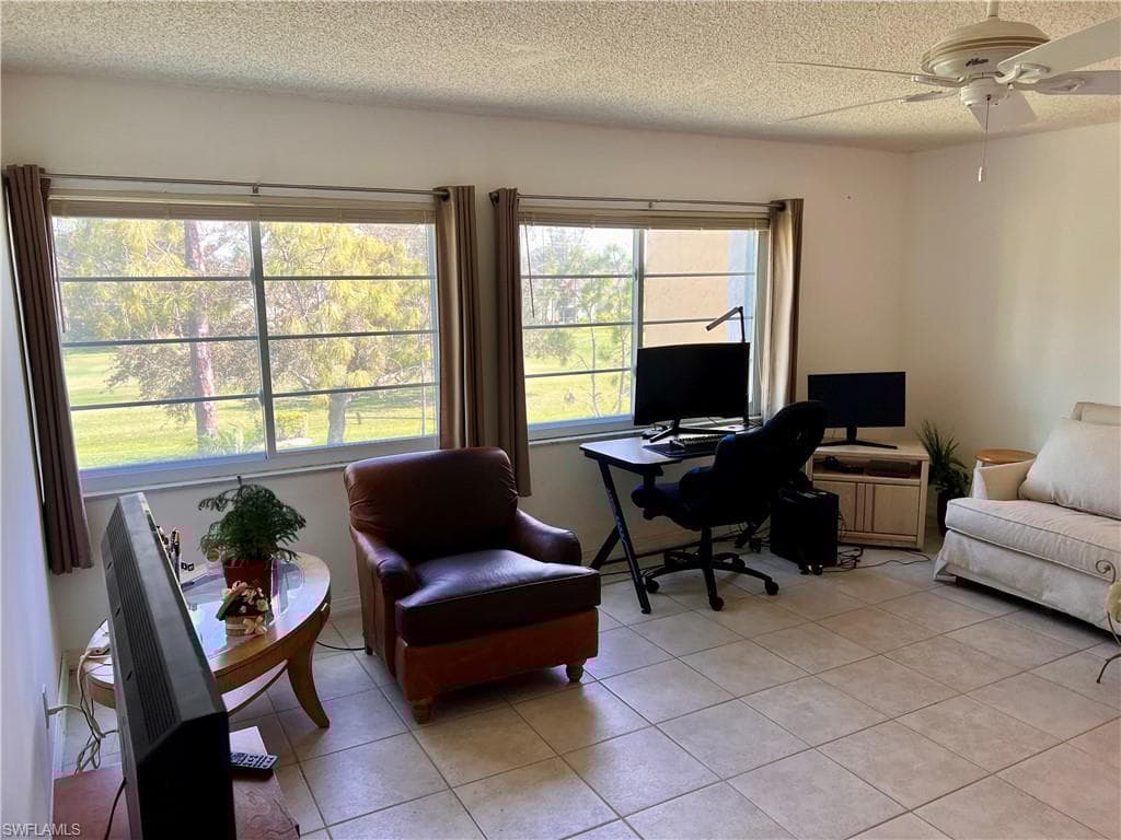 1086 Forest Lakes Dr 9305, Naples, FL 34105-4