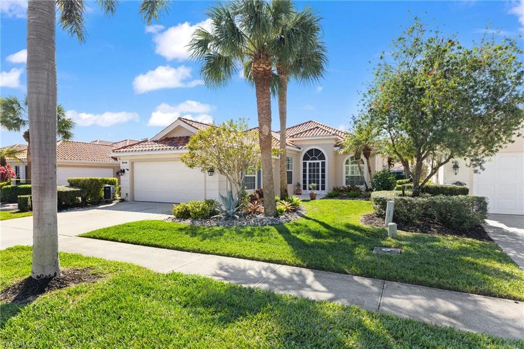 3444 Donoso Ct, Naples, FL 34109-1