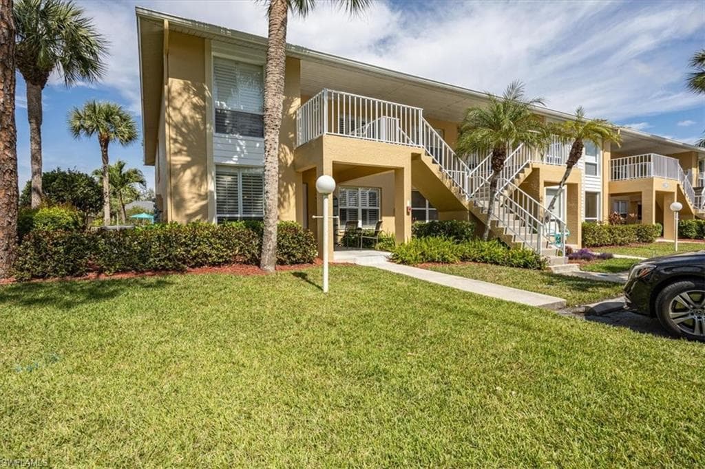 1190 Yesica Ann Cir B101, Naples, FL 34110-3