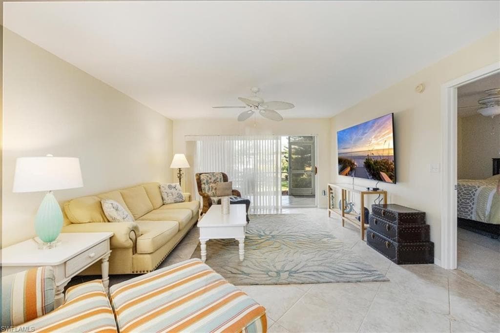 1190 Yesica Ann Cir B101, Naples, FL 34110-7