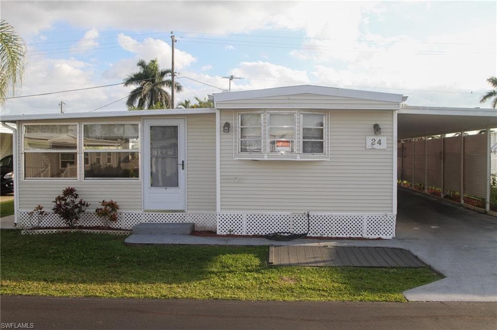 24 Abilene Trl 199, Naples, FL 34113-2