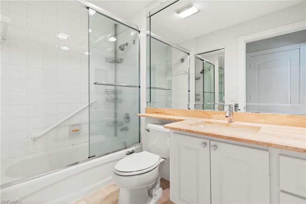 5065 Ventura Ct, Naples, FL 34109-15