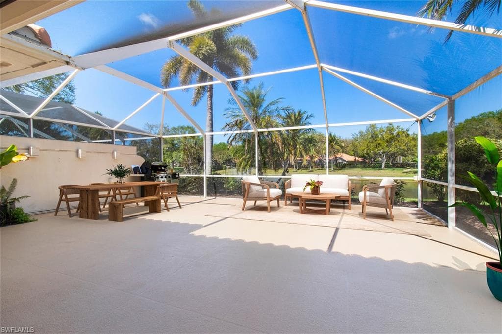 5065 Ventura Ct, Naples, FL 34109-17