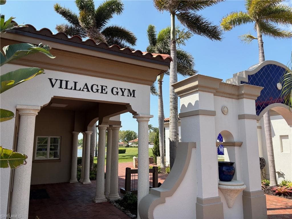 5065 Ventura Ct, Naples, FL 34109-24