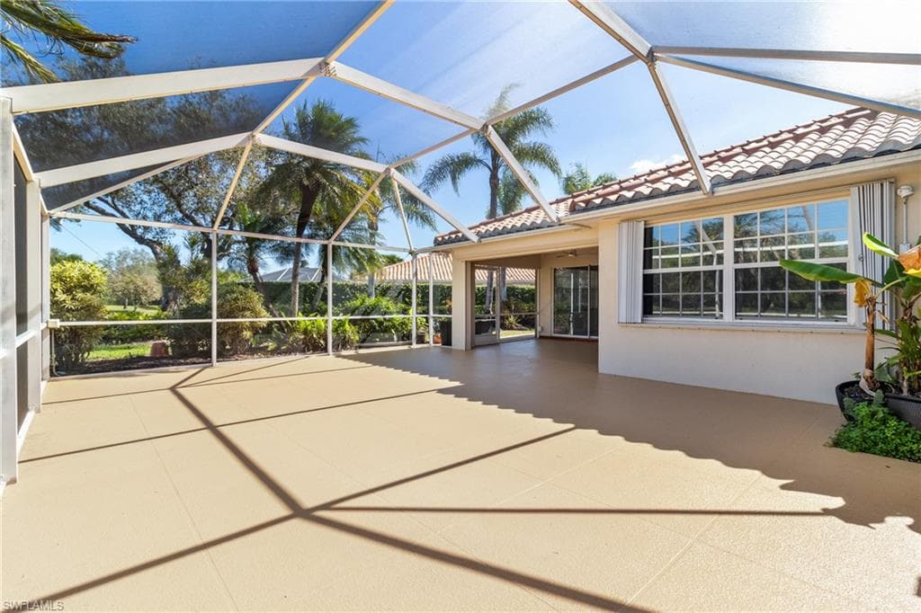 5065 Ventura Ct, Naples, FL 34109-27