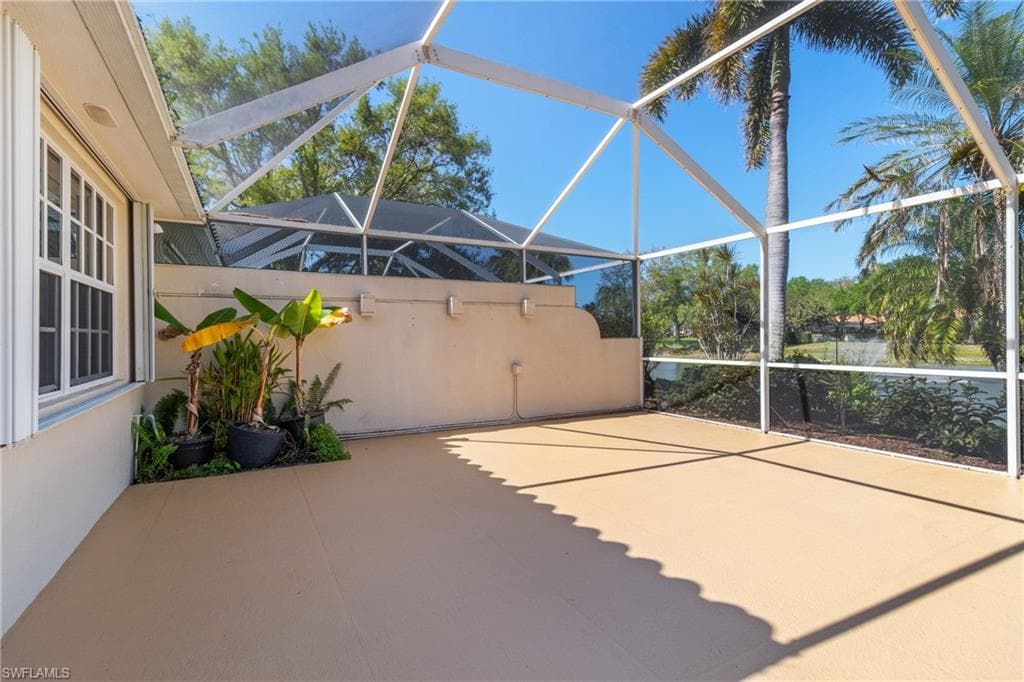 5065 Ventura Ct, Naples, FL 34109-28