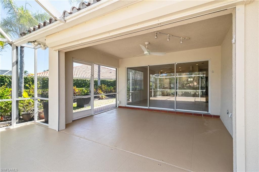 5065 Ventura Ct, Naples, FL 34109-29